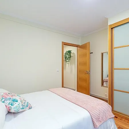 Appartement Lovely 4-bedroom In