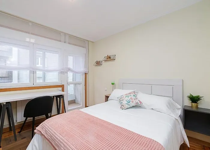 Lovely 4-bedroom In Виго